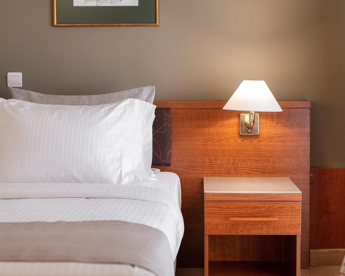 Acropolis Select Hotel Athena Bagian luar foto